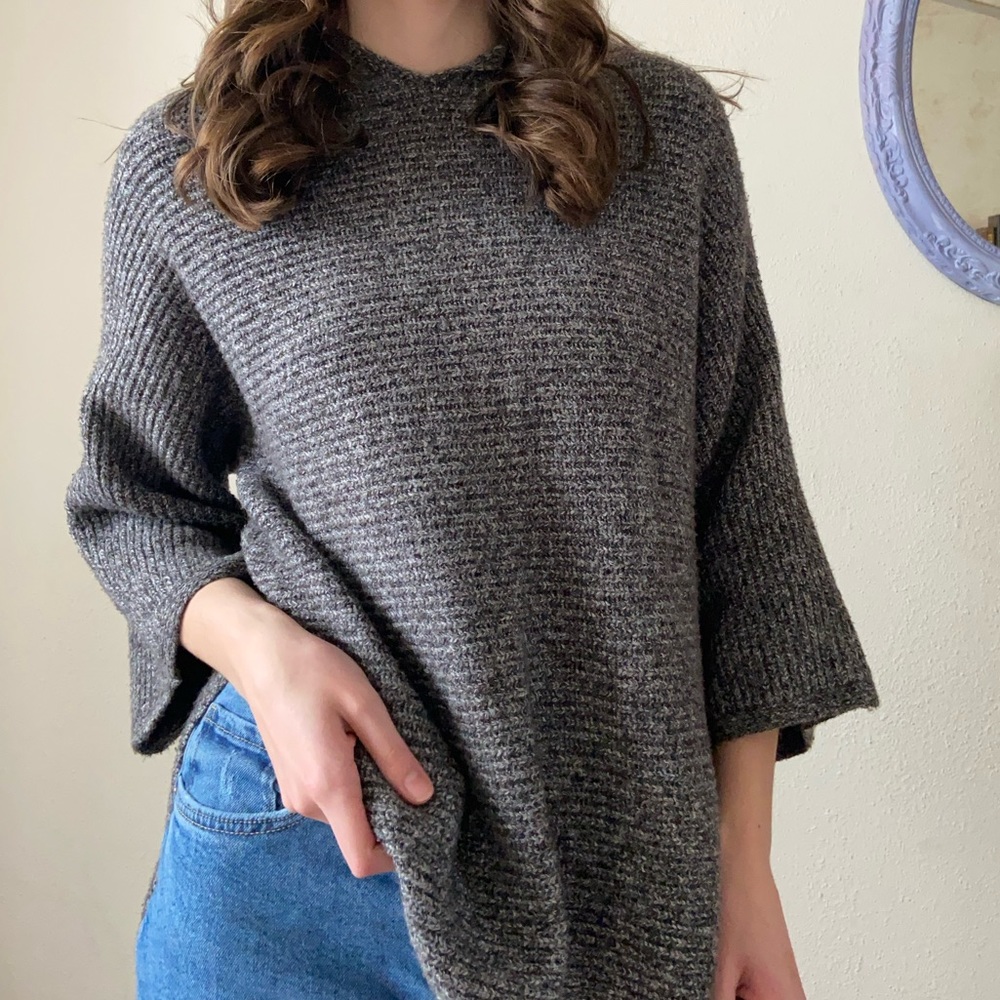 Knitted Multi shaded Gray Sweater Pullover Size S